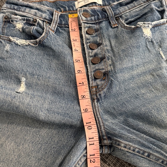 A&F | The Mom High Rise - Picture 5 of 9